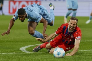 0-0，拜仁的绊脚石跟德甲第16握手言和，7轮不胜保级仅存理论可能