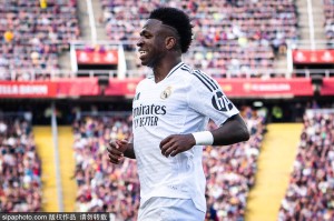 2万球迷发声！西甲赛季最佳：姆巴佩封王，17岁天才闪耀，皇马为何最失望？