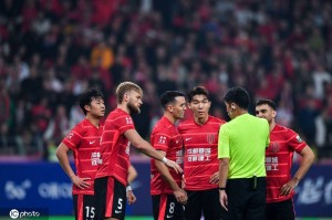 热议中超争冠：阿森纳都要夺冠了 申花国安还要多久