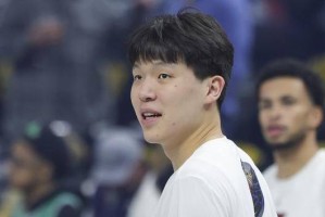 杨瀚森22+7+3助球队大胜 得分创G联赛生涯新高